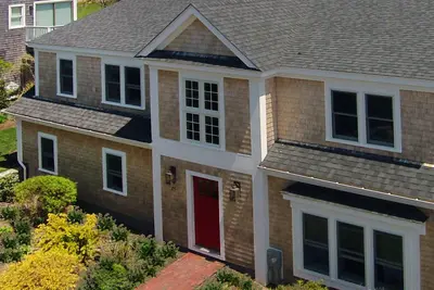 Image de Nouvelle maison de ville au bord de l'eau