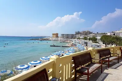 Image de Appartement de quatre pièces à 200m de la mer 3 salles de bain air conditionné