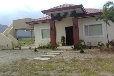 Image de Accueil à San Antonio, Zambales Près de Subic Bay, Philippines