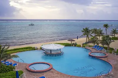 Image de East End, Cayman Island, Condo Deluxe Beach Front - 1 Semaine Seulement, août - déc 2019