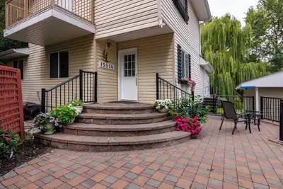 Image de Stellar Jay Hollow près du lac Okanagan et adjacent au sanctuaire ornithologique de Summerland