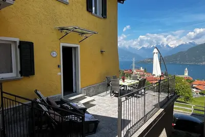 Image de 100 mètres carrés de maison entièrement rénovée sur 2 niveaux