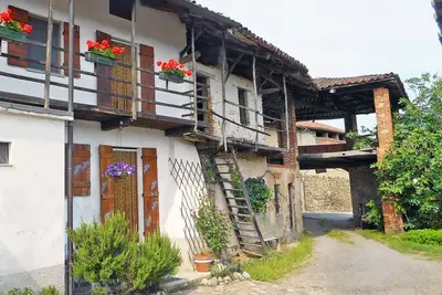 Image de Maison de village historique typique - Un endroit magique excellent pour la détente, le tourisme, la nature