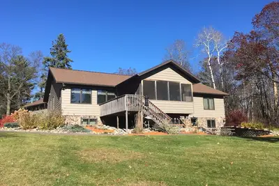 Image de Maison récemment rénovée sur le lac Gladstone