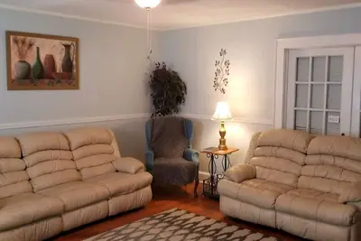 Image de Maison historique 5 chambres près de Uptown Charlotte, Caroline du Nord