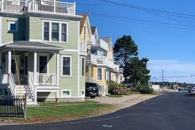 Image de Beach House / étapes à Long Beach et Good Harbor Beach