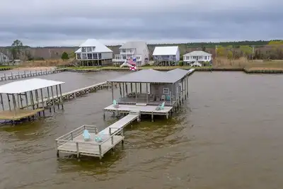 Image de Accueil Waterfront avec Dock!