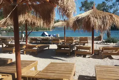 Deux charmants appartements Maya avec terrasse de 50 m 2