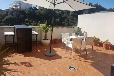 Bonito piso soleado con terraza grande