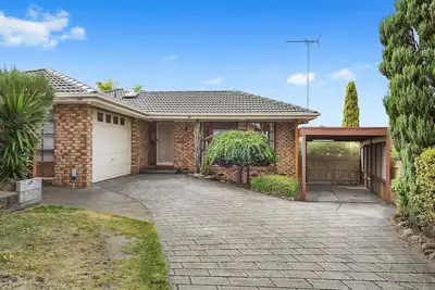 Image de Confort et espace! Apportez votre valise.