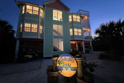 Image de Belle maison avec vue à 360 degrés sur le paradis insulaire isolé.