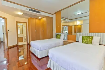 Image de Étage en bois 2 chambres à Thonglo