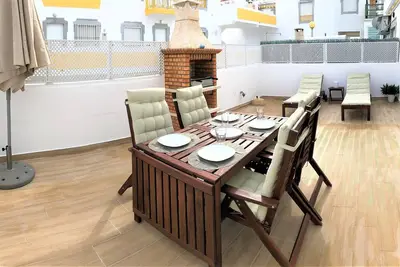 Image de Appartement à 250 mètres de la plage d'Altura avec terrasse, barbecue, A / C et Internet