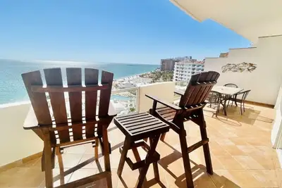 Image de Spectaculaire Condo 2 chambres sur la plage de sable à Las Palmas Resort B-704