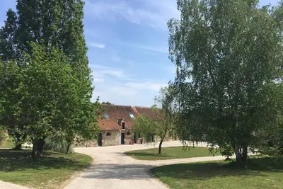 Image de Longere 15 personnes proche Lamotte-beuvron, boxes Ă chevaux