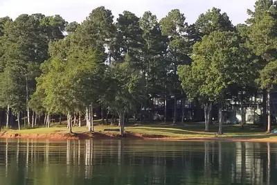 Image de Une villa parfaite Waterfront sur le lac Hartwell. Venez vous détendre, amusez-vous, évadez-vous!