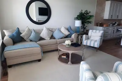 Image de 221- Suite au bord du lac