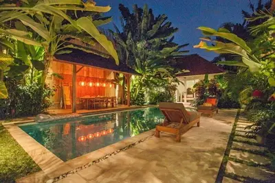 Maxceo, Villa de 3 chambres, près de la plage, Canggu