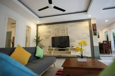 Image de Villa 3 Br au coeur de Seminyak / Oberoi