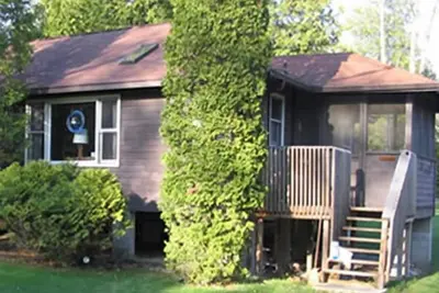 Image de Séjournez dans ce chalet confortable parfait pour les couples!