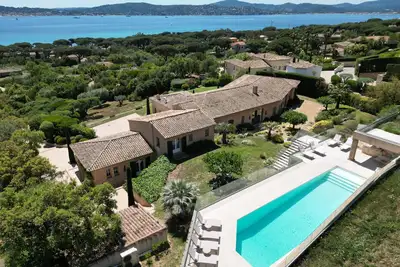 Image de Vaste propriété de prestige, 3 maisons de 900 m² habitables, vue mer panoramique