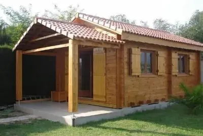 Image de Deux pièces  sur les hauteurs de Nice : Petit chalet avec jardin privatif.