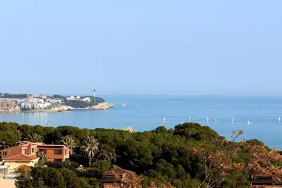 Image de Villa Tamarit vue sur la mer dans une zone exclusive au milieu des plages de la Méditerranée