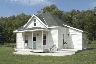 Image de Cottage Kate On The Historic Peterson Farm