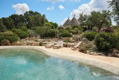 Image de Trullo di Luna, trullo raffiné avec piscine à Valle d Itria