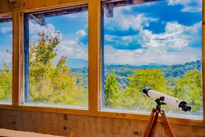 Image de Beau Voir: Belles vues, Isolé, salle de jeux, bain à remous, cabine de luxe, à proximité des attractions