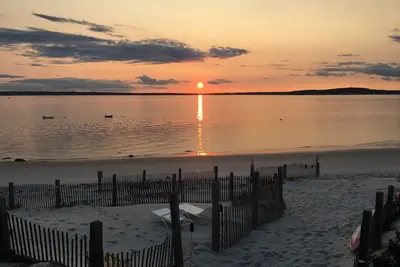 Image de Direct Ocean Front Beach House sur Saquish Beach! Le paradis à Plymouth / Duxbury!