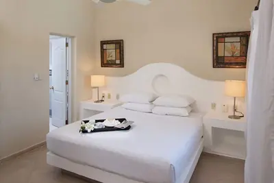 Image de 2-Bdrm Crown Suites, Sleeps 6: Resort tout compris