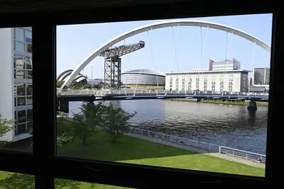 Image de Appartement Sec / Hydro 2 chambres avec vue imprenable et parking