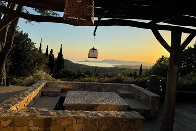Image de Villa climatisée face à la mer avec piscine et spa au calme absolu. . .