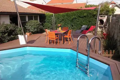 653 Aviation - Agréable villa avec piscine semi-enterrée à la plage