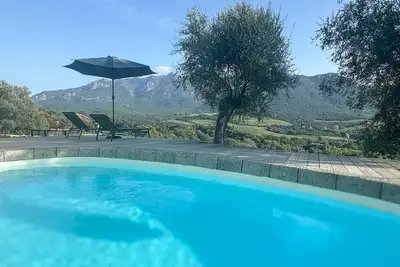 Image de Maison de campagne avec 2 chambres, vue sur les montagnes