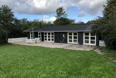Image de Belle maison de vacances pour 5 personnes à proximité de la plage en Zélande du Nord.