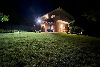 Image de Toscane - Appartement près de la mer avec deux chambres, jardin et parking