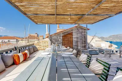 Image de Joli appartement pour 4 personnes avec Wifi, climatisation, Tv et terrasse