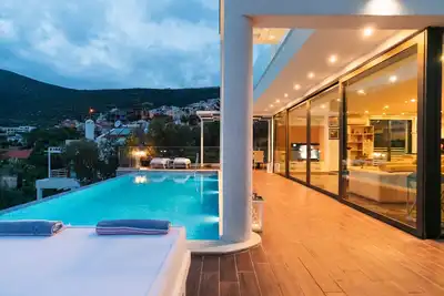 Image de Superbe luxueuse villa de 5 chambres très près de la mer à Kalamar Bay, Kalkan