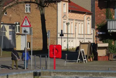 Image de Grand appartement à droite sur le port de la ville de Neustrelitz sur le lac Zierker