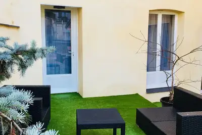 Image de T2 Lourdes centre ville, 6 couchages, Sanctuaire, parkings ⭐⭐⭐⭐⭐