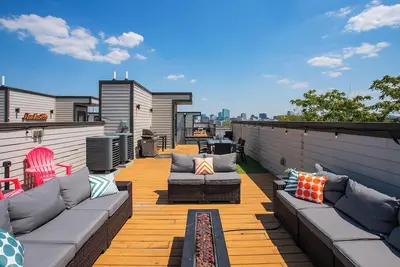 Image de Ech4 ★ Ultimate Bachelor / Ette Getaway ★ Vue Skyline ★ Terrasse Sur Le Toit ★ Proche Du Centre-Ville ★