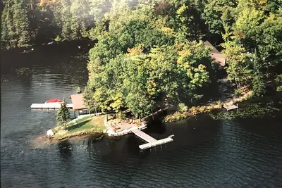 Image de Granite Point sur le lac Big Bald. 900ft. du littoral. 3 quais.