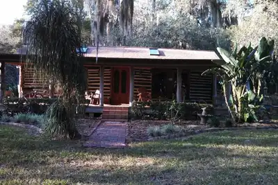 Image de Charmante cabine privée au bord du lac w / Boathouse-Pêche, vélo, temps de détente!