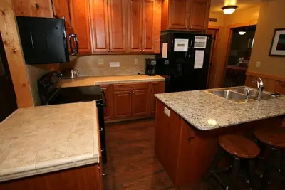 Image de Nouveau 2 Chambres / 2 Salles de bain / Cheminée / Jacuzzi / Maison de luxe / Prestations gratuites