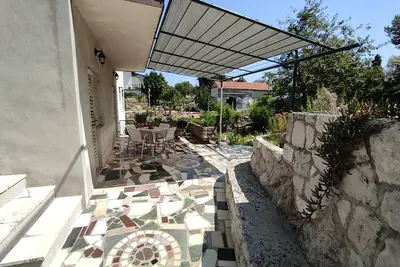 Image de Appartement de trois chambres avec la terrasse Trpanj, Peljesac (A-15995-a)