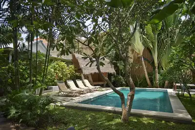 Image de Élégance traditionnelle au cœur de Seminyak, boutiques et cafés à quelques minutes seulement