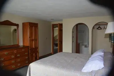 Image de Parfait pour un invité de mariage, une escapade entre amis ou des vacances en famille