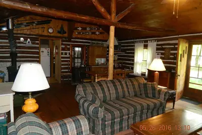 Image de Log Cabin sur le lac Little Platte